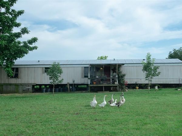 5997 County Road 3214, Lone Oak, TX 75453