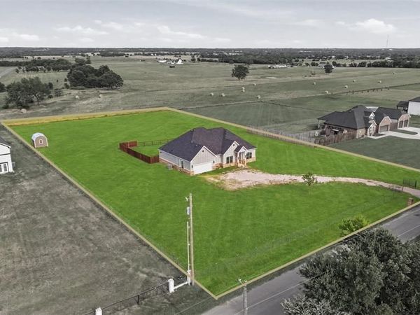987 County Road 4125, Campbell, TX 75422