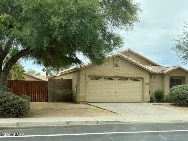 15204 W HONEYSUCKLE Lane, Surprise, AZ 85374