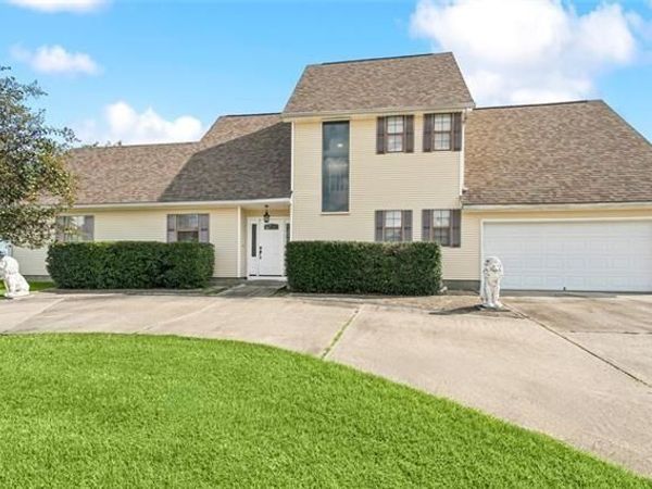 277 MOONRAKER Drive, Slidell, LA 70458