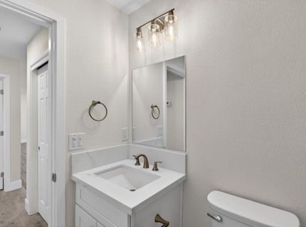 8212 Bruns Way, Sacramento, CA 95828 Photo