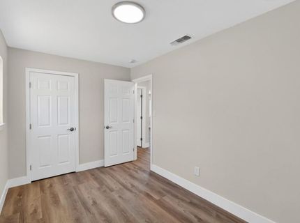 8212 Bruns Way, Sacramento, CA 95828 Photo