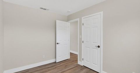 8212 Bruns Way, Sacramento, CA 95828 Photo
