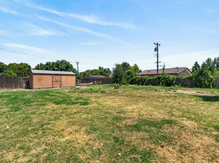 8212 Bruns Way, Sacramento, CA 95828 Photo