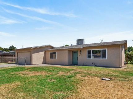 8212 Bruns Way, Sacramento, CA 95828 Photo