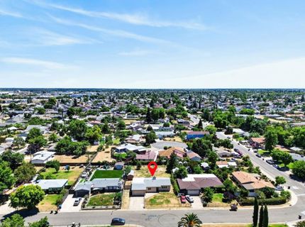 8212 Bruns Way, Sacramento, CA 95828 Photo