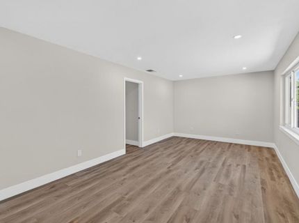 8212 Bruns Way, Sacramento, CA 95828 Photo