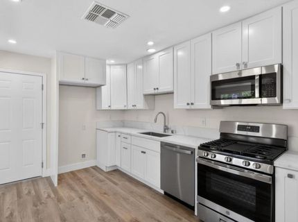 8212 Bruns Way, Sacramento, CA 95828 Photo