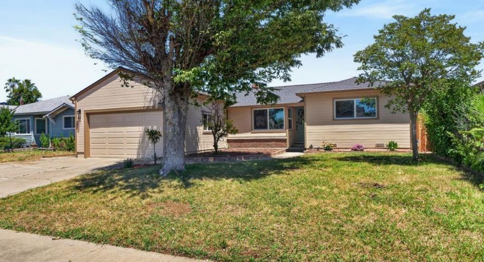 6741 52nd St, Sacramento, CA 95823 Photo