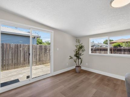6741 52nd St, Sacramento, CA 95823 Photo