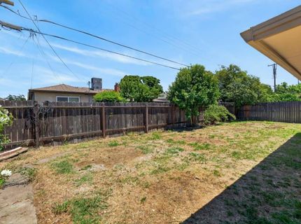 6741 52nd St, Sacramento, CA 95823 Photo