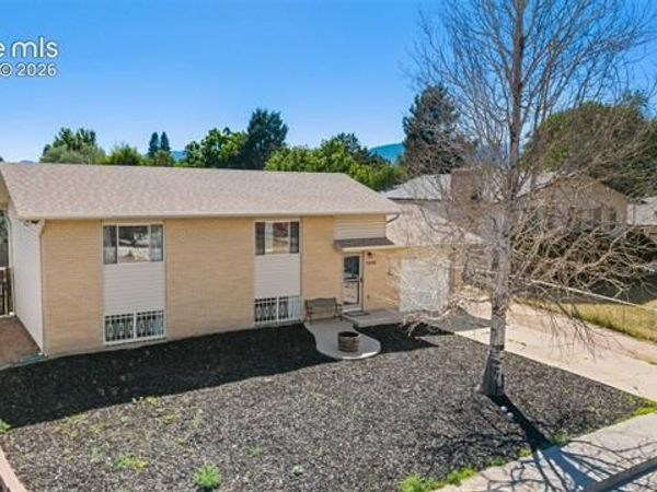 7370 Sugarloaf Terrace, Fountain, CO 80817