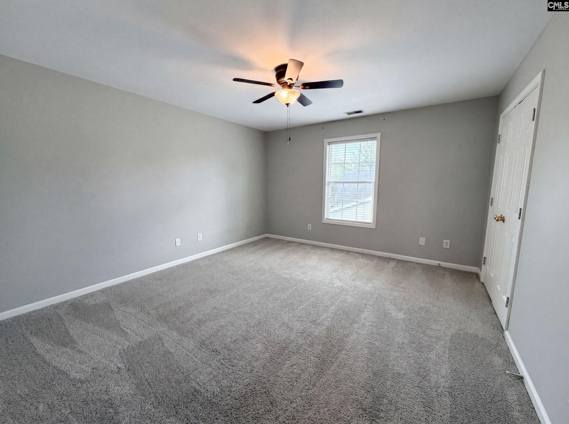 301 Brickingham Way  Photo 11