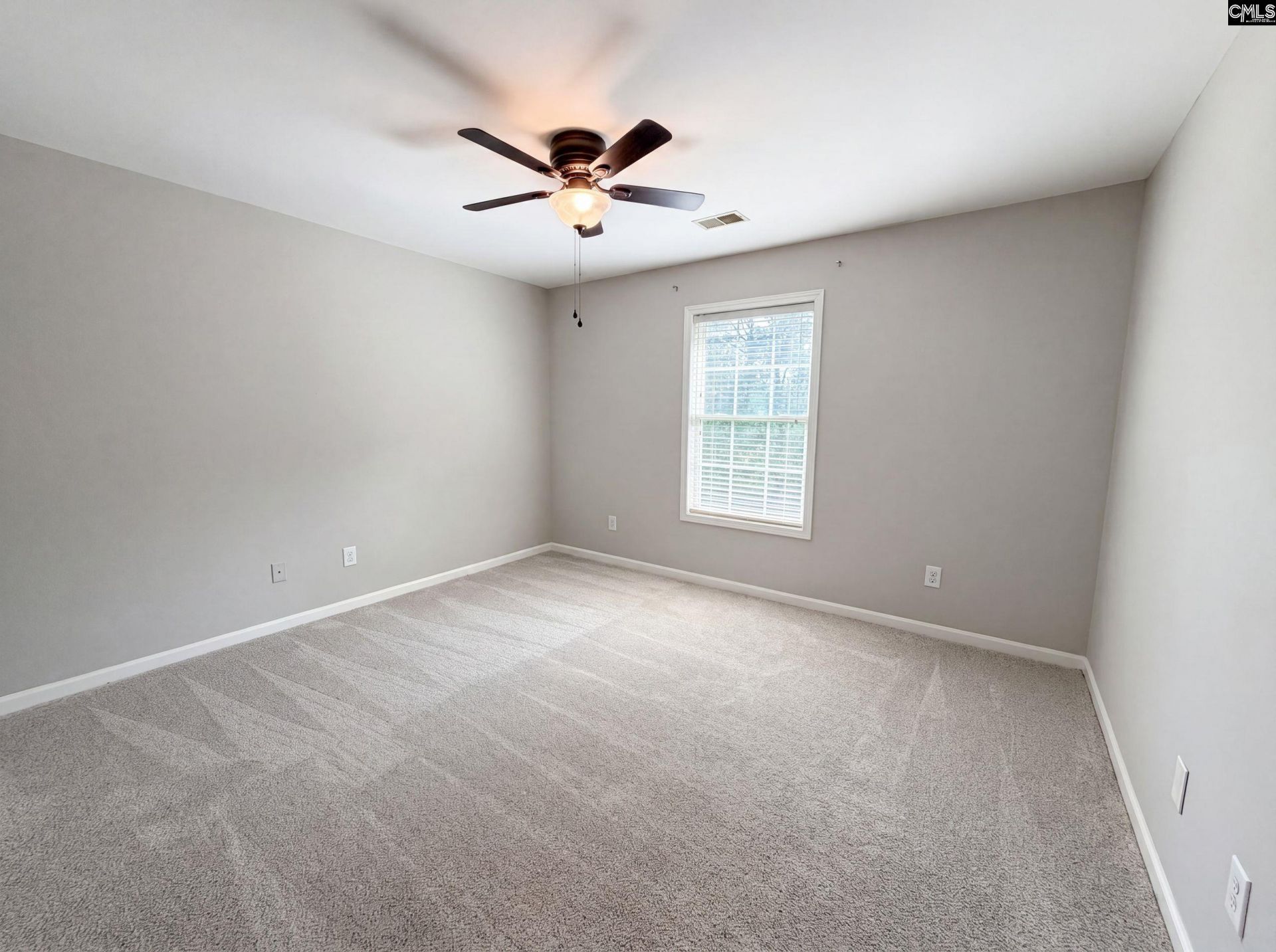 301 Brickingham Way  Photo 12