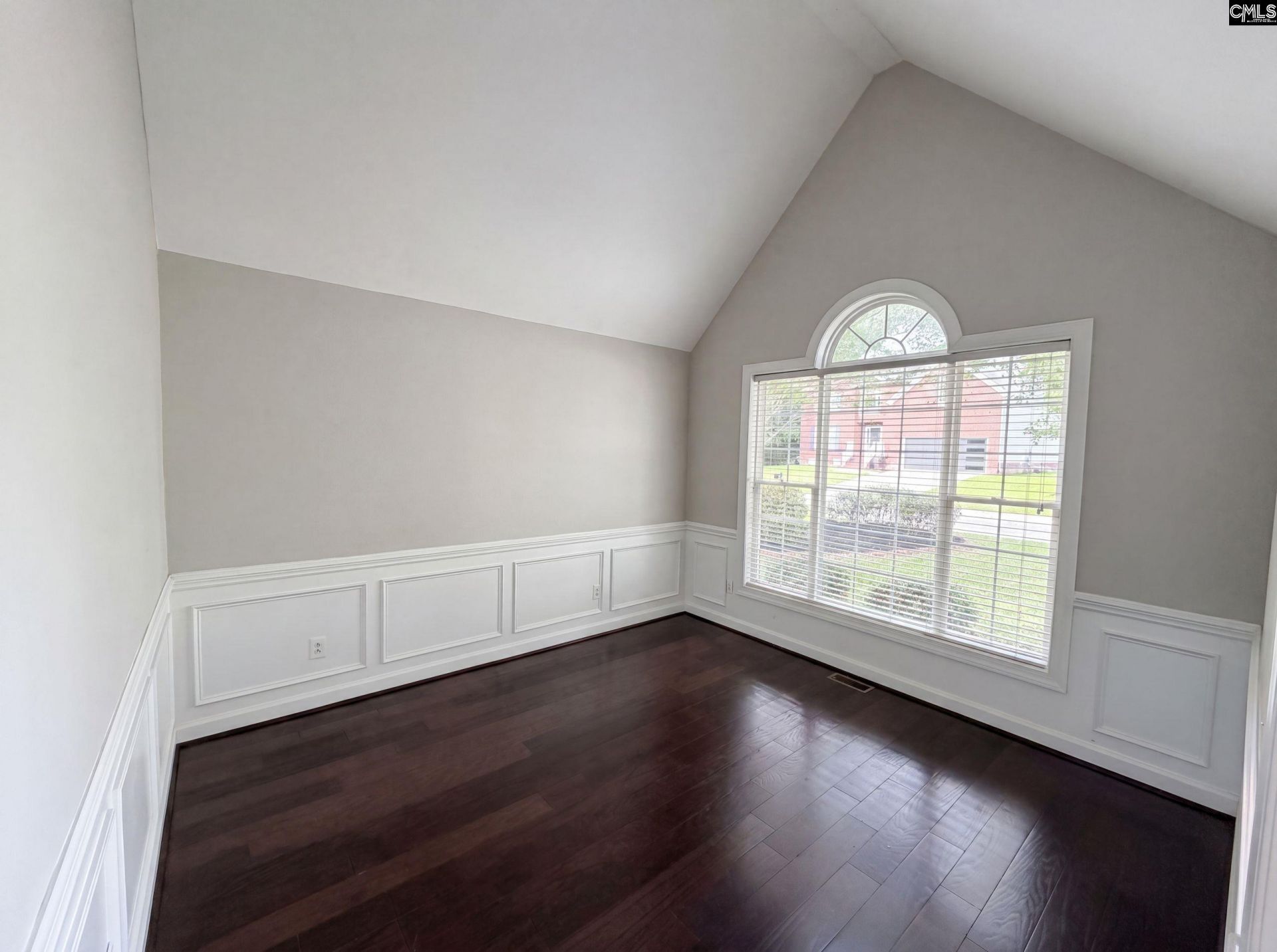 301 Brickingham Way  Photo 7