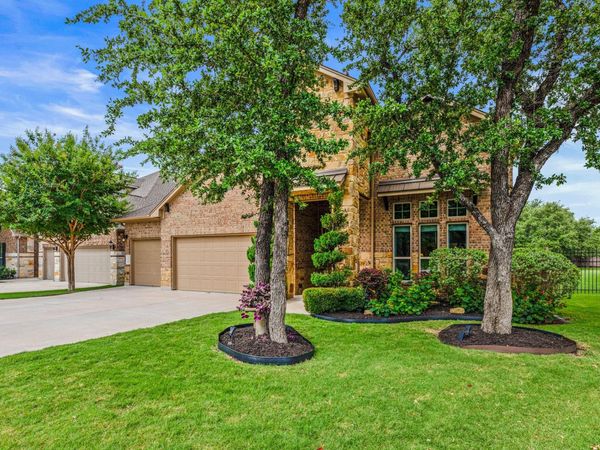 108 Redtail LN , Leander, TX 78641