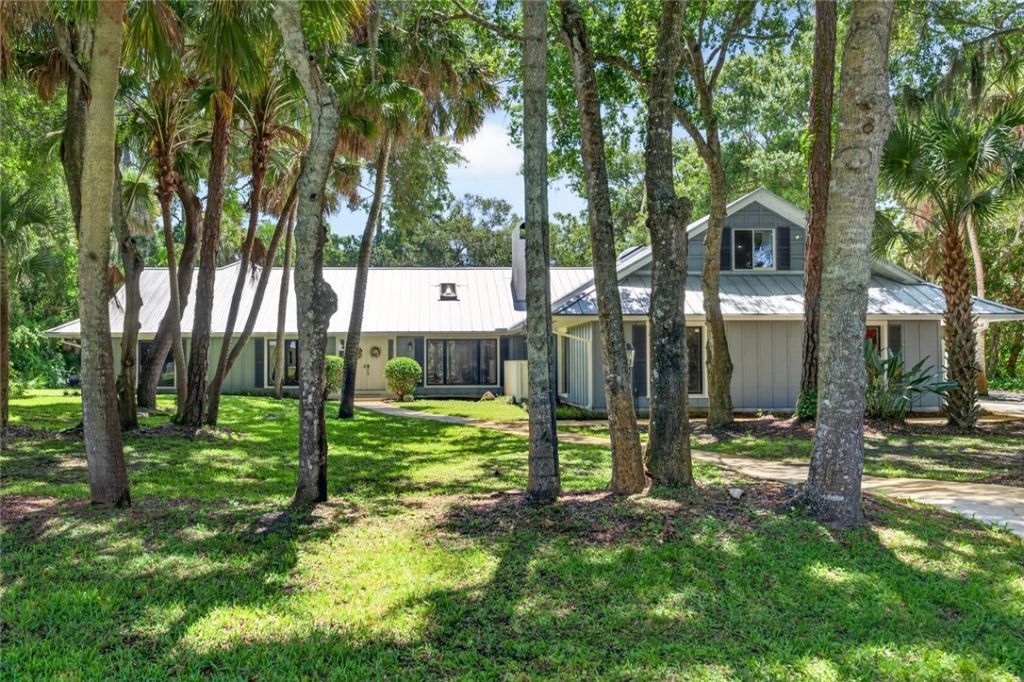 1526 48th Avenue, Vero Beach, FL 32966 Photo