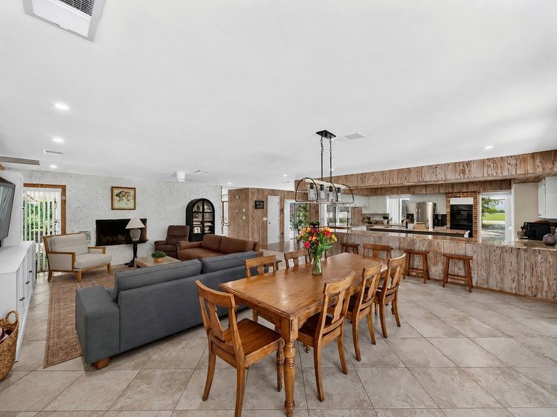 1526 48th Avenue, Vero Beach, FL 32966 Photo
