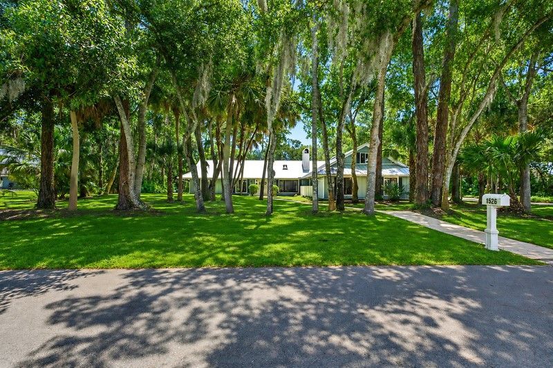 1526 48th Avenue, Vero Beach, FL 32966 Photo