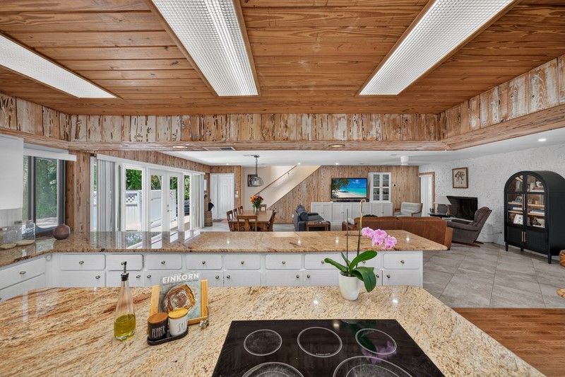 1526 48th Avenue, Vero Beach, FL 32966 Photo
