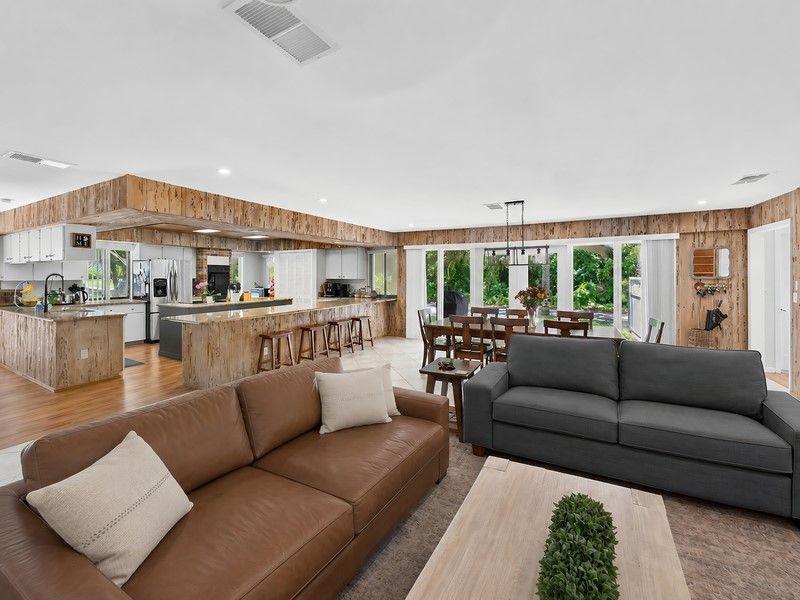 1526 48th Avenue, Vero Beach, FL 32966 Photo