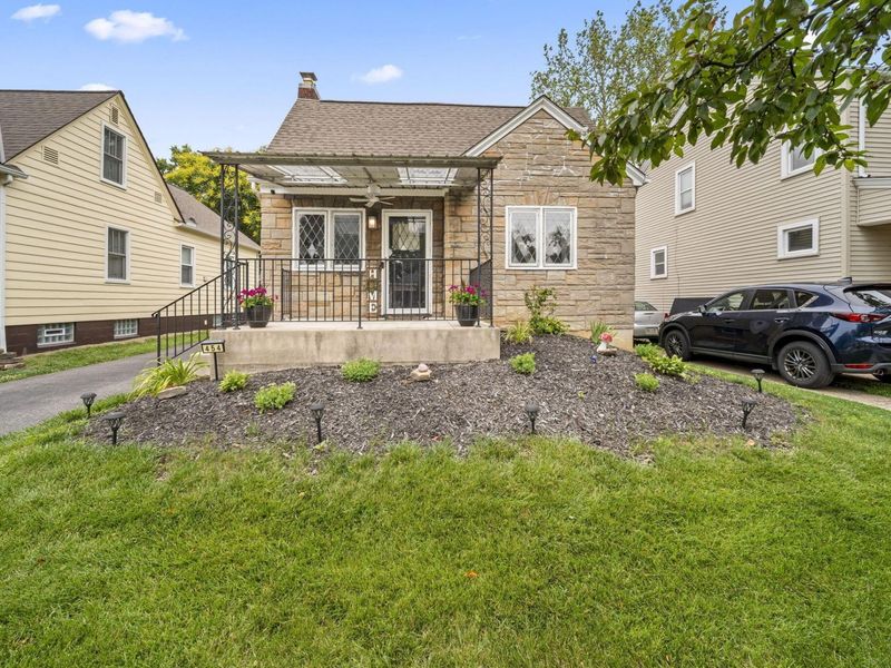 454 Crestview Road, Columbus, OH 43202 Photo 2