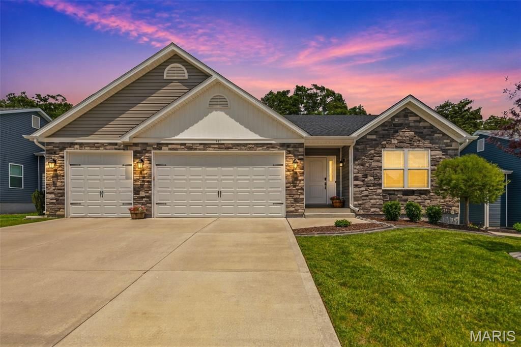 411 Knothole Lane , Wentzville, MO 63385 Main Photo