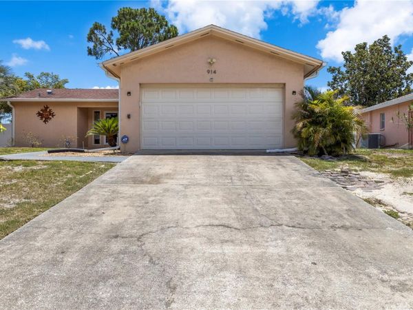 914 CARLTON ROAD , TARPON SPRINGS, FL 34689