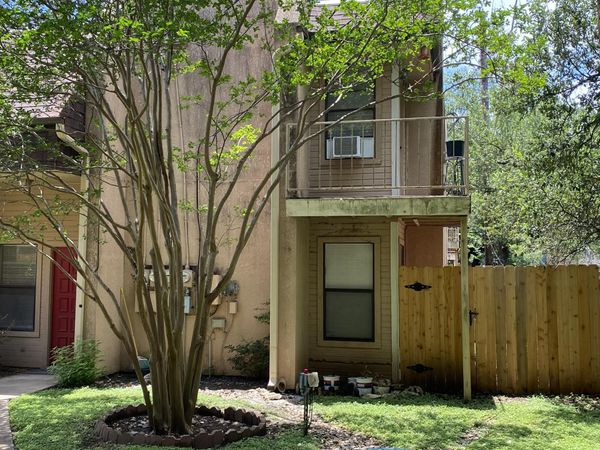 8418 Fathom CIR , Unit 203, Austin, TX 78750