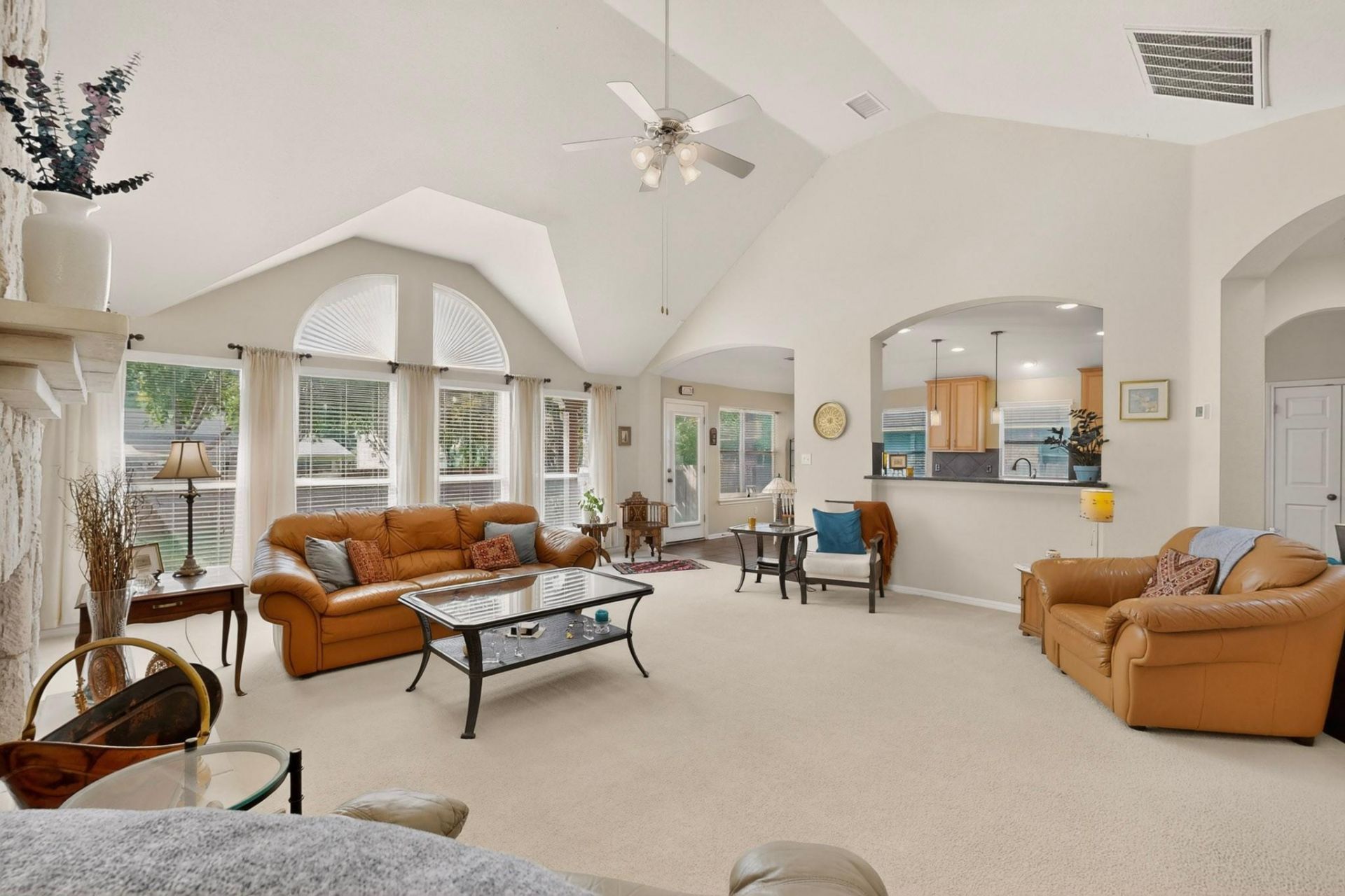 905 Victoria Ridge Dr, Pflugerville, TX 78660 Main Photo