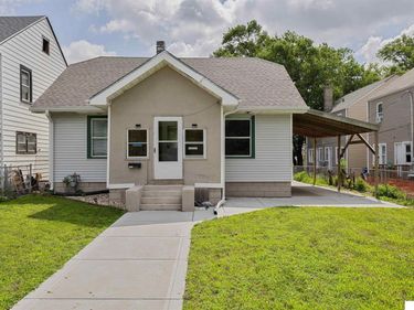 1007 S 28th Street, Omaha, NE 68105