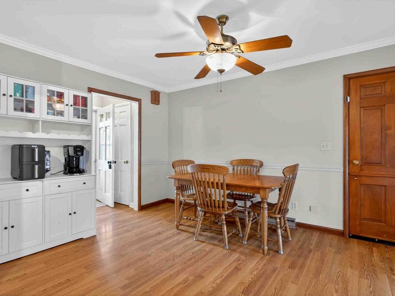 822 Barbara Lane, Wapakoneta, OH 45895 Photo 11