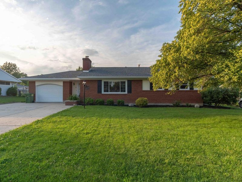 822 Barbara Lane, Wapakoneta, OH 45895 Photo 4
