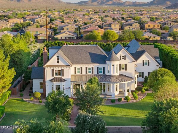 2747 E HAYMORE Court, Gilbert, AZ 85298