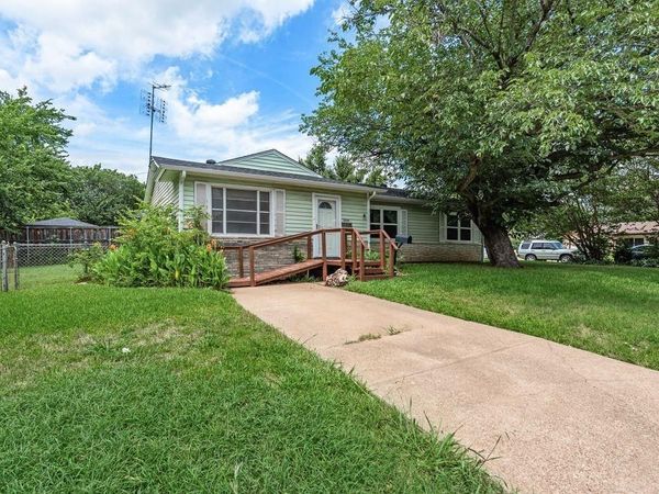 2219 Morgan Street, Irving, TX 75062