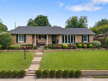 9124 Vinewood Drive, Dallas, TX 75228