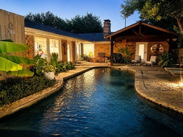 9016 Bretshire Drive, Dallas, TX 75228