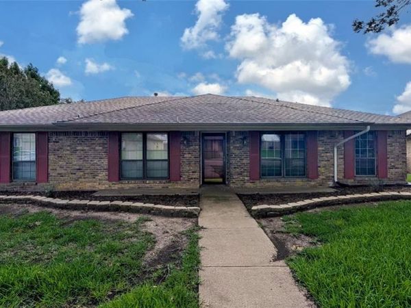 1926 Camden Way, Carrollton, TX 75007