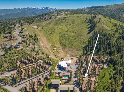 11517 Snowpeak Way, Unit #607, Truckee, CA 96161 Photo