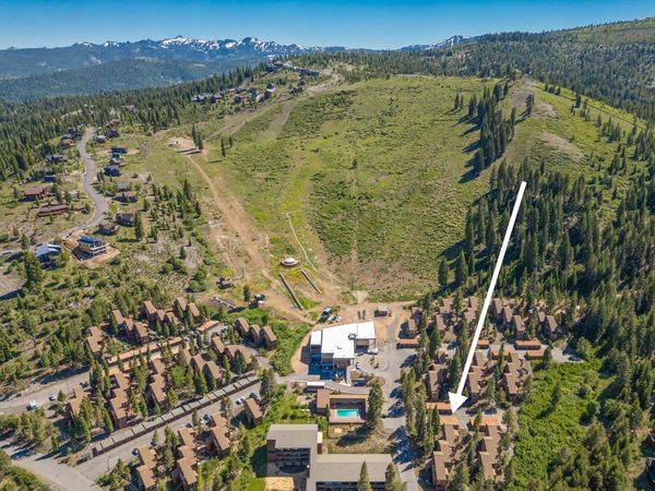 11517 Snowpeak Way, Unit #607, Truckee, CA 96161