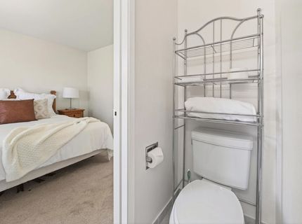 11517 Snowpeak Way, Unit #607, Truckee, CA 96161 Photo