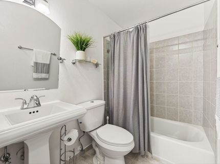 11517 Snowpeak Way, Unit #607, Truckee, CA 96161 Photo