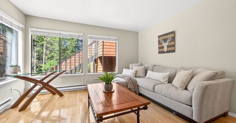 11517 Snowpeak Way, Unit #607, Truckee, CA 96161 Photo