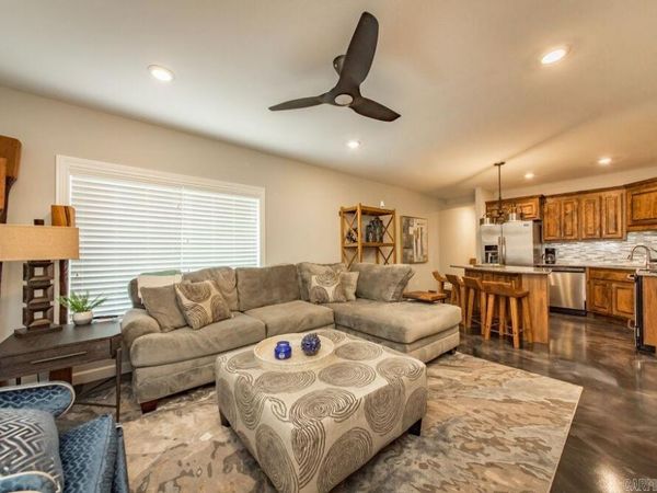 7910 Edgemont Rd, Suite 102, Greers Ferry, AR 72067