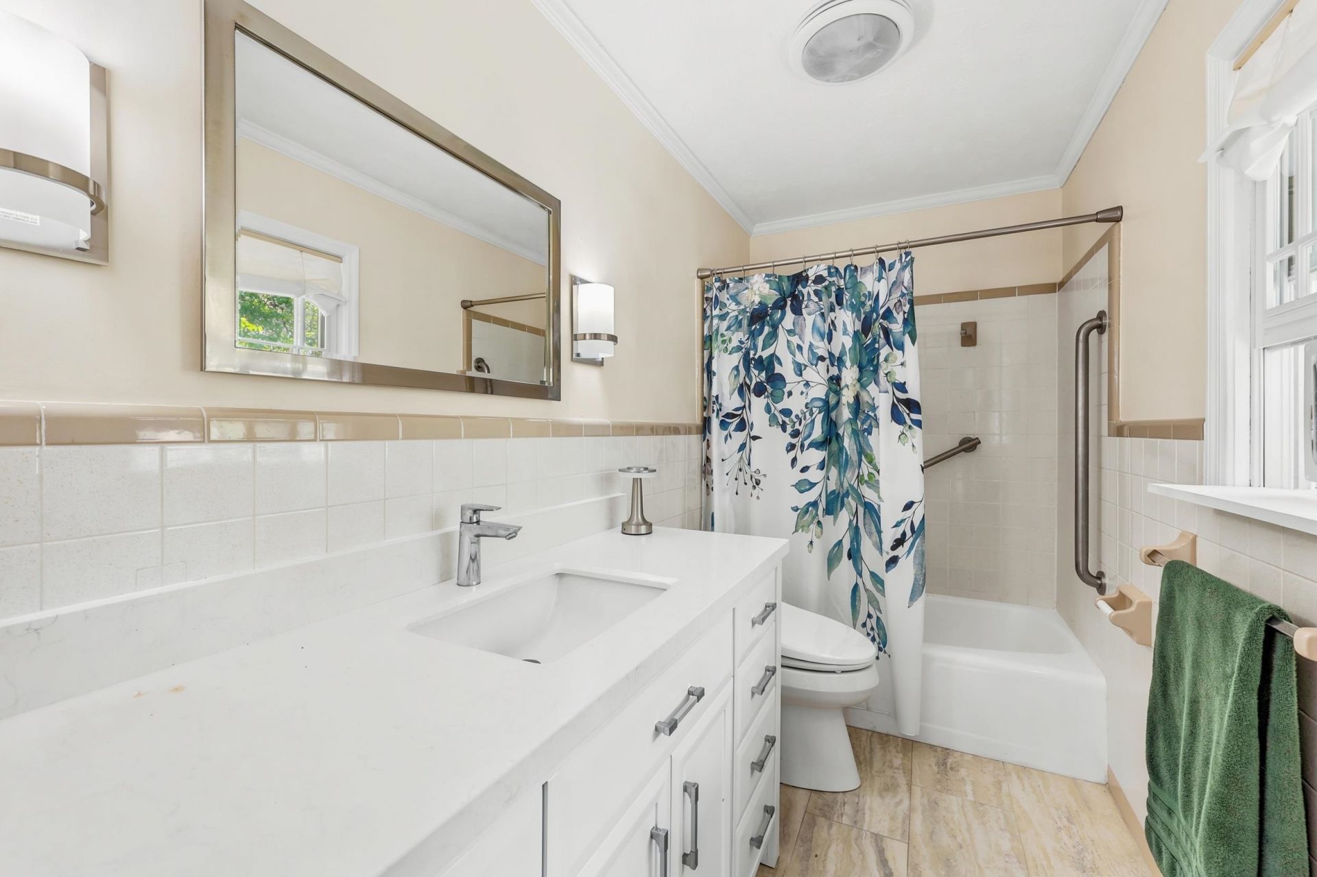 241 Center Dr.  Photo 11