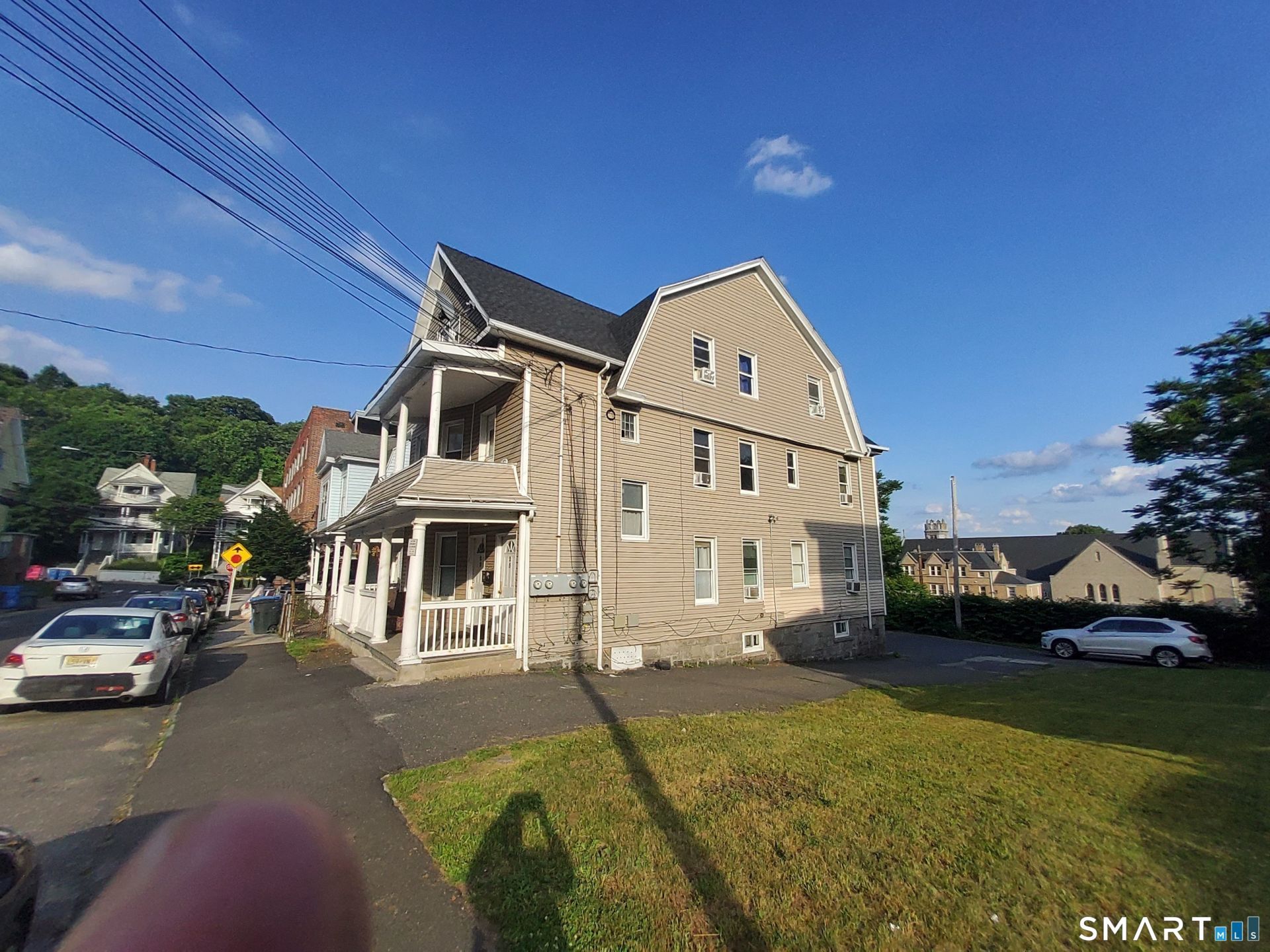 23 Plaza, Waterbury, CT 06710 Main Photo