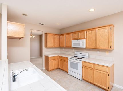 3915 Coldwater Dr, Rocklin, CA 95765 Photo