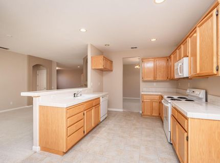 3915 Coldwater Dr, Rocklin, CA 95765 Photo
