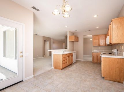 3915 Coldwater Dr, Rocklin, CA 95765 Photo
