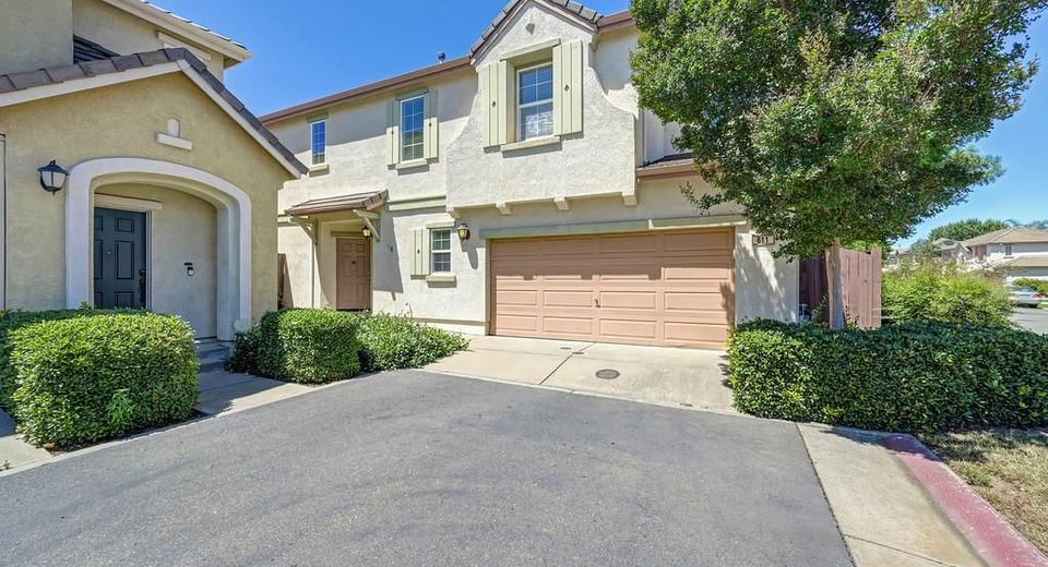 611 Equinox Loop, Lincoln, CA 95648 Photo
